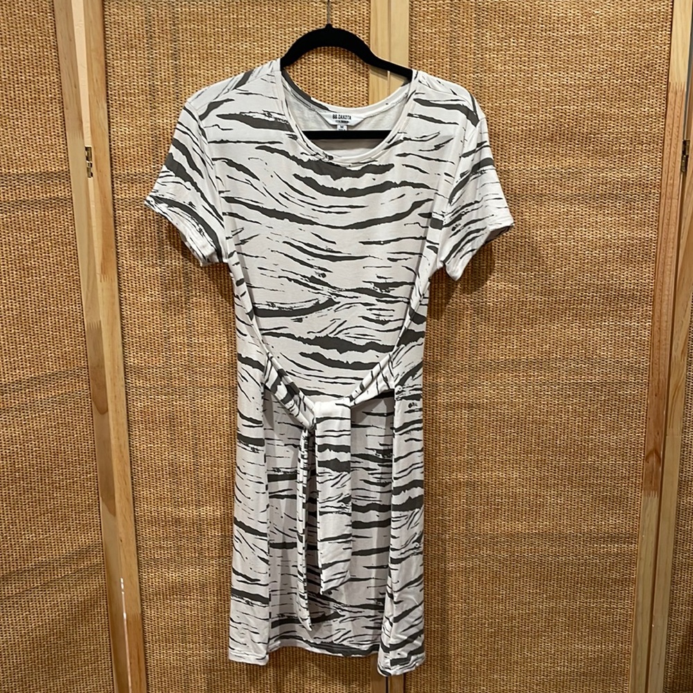 BB Dakota Steve Madden short sleeve dress- size medium